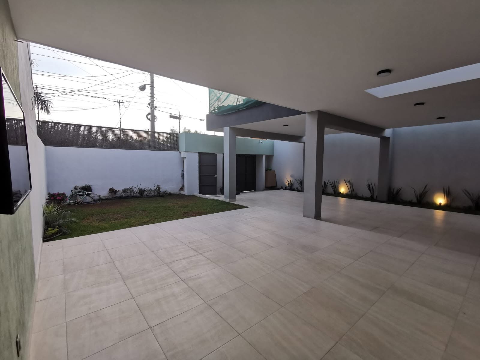 Instalaciones en Luz Natural - Terraza La Opulenza